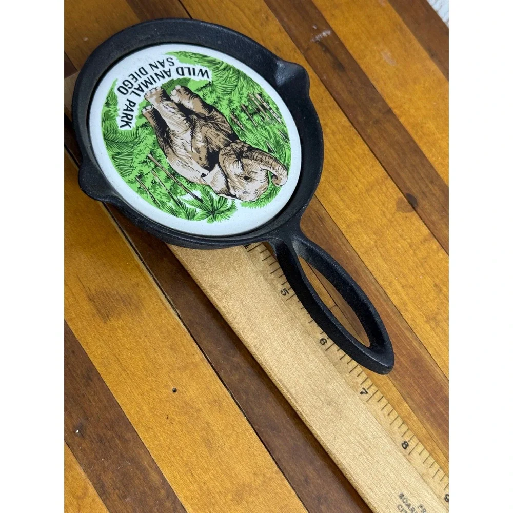 Vintage San‎ Diego Wild Animal Park Elephant Cast Iron Trivet Souvenir Japan